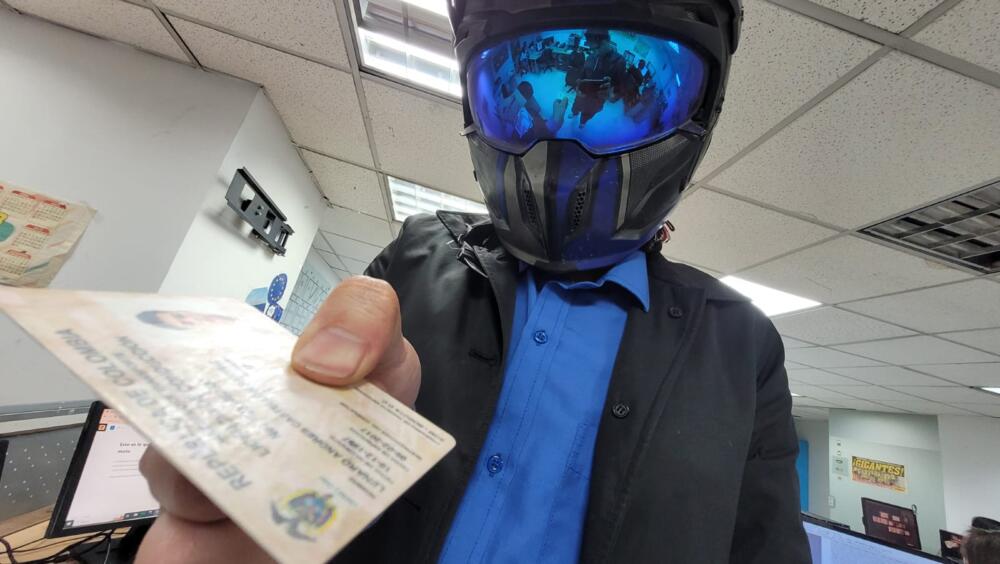 Esto es lo que necesita para renovar el pase de moto La renovación de la licencia de conducción es un proceso obligatorio que debe realizarce cada vez que se vence este documento. Si usted es conductor de moto y no sabe como realizar este trámite, Q’HUBO le cuenta la forma en que debe hacerlo: