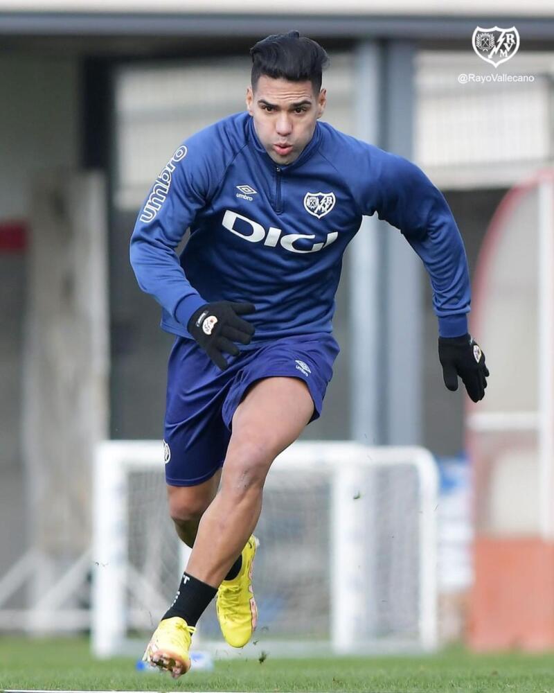 Radamel Falcao García da pista sobre cuál sería su próximo equipo 'El Tigre' Radamel Falcao García dejó a través de una publicación en Twitter la pista de cuál sería el nuevo equipo en el que jugaría la próxima temporada.