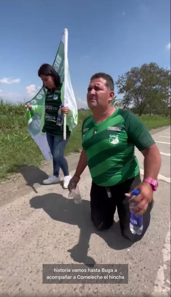 Hincha de Cali camina de rodillas para que su equipo no descienda 1 Hincha de Cali camina de rodillas para que su equipo no descienda La situación del Deportivo Cali es catalogada como lamentable, pues a nivel deportivo no está rindiendo frutos y en cuanto a financiamiento se están viendo bastante cortos de presupuesto, actualmente se encuentran en la última posición de la Liga Betplay y se acerca muy peligrosamente a la 'B' del fútbol profesional colombiano.