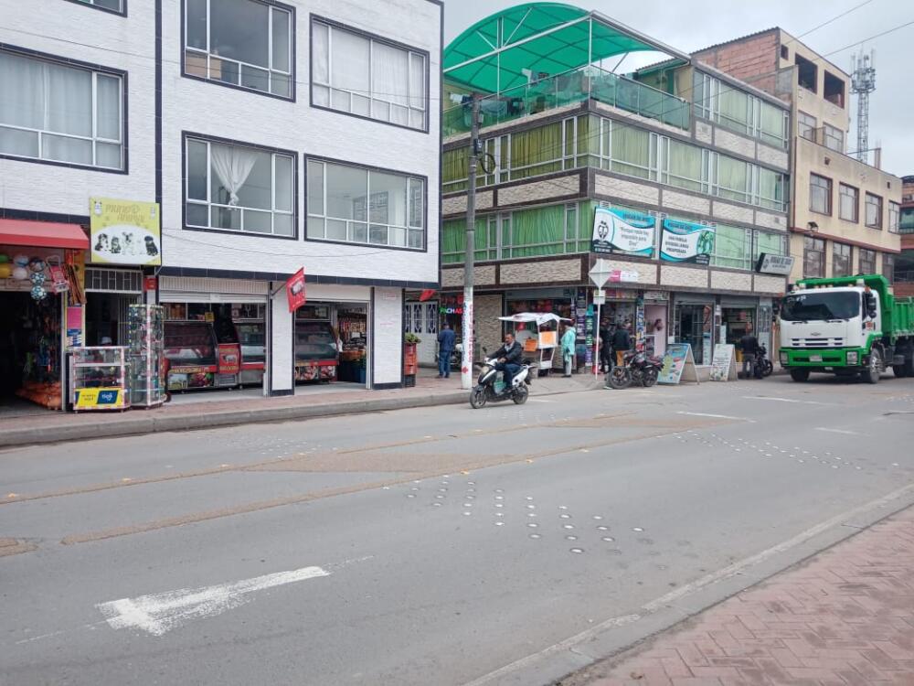 Intento de secuestro en Bosa terminó en muerte Daniel Naid Camarillo López recibió un disparo en la cabeza en el momento en que unos gatilleros pretendían secuestrarlo en una calle del barrio El Recreo (Bosa).