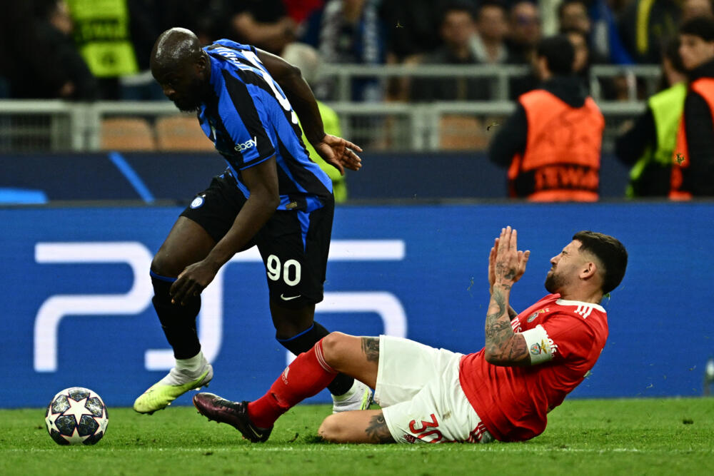Inter de Milán y Manchester City clasificaron a semifinales de la Liga de Campeones 3 Inter de Milán y Manchester City clasificaron a semifinales de la Liga de Campeones Inter y Manchester City sellaron su paso a semifinales de la Liga de Campeones tras empatar frente a Benfica y Bayer Múnich respectivamente.