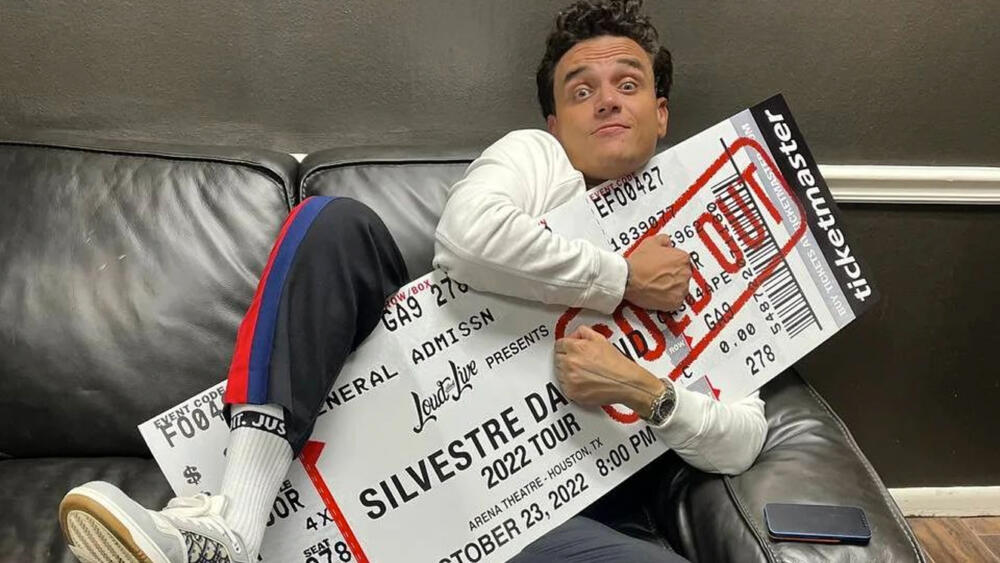 Mánager de Silvestre Dangond dice que nunca le ofrecieron ese billete al cantante La mañana de este lunes el cantante Silvestre Dangond fue tendencia en redes sociales porque se hizo viral que supuestamente el cantante rechazó un millonario contrato que le ofrecieron para que se presentara en el Festival Vallenato este año, el cual se llevará a cabo el próximo fin de semana.