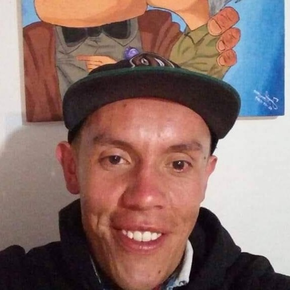 Persecución terminó con crimen de Freider en Santa Fe Durante la noche de este lunes la “tranquilidad” que se respiraba en el barrio La Alameda, en la localidad de Santa Fe, se vio interrumpida por los gritos de varios hombres que estaban persiguiendo a un sujeto desde el otro lado de la avenida Caracas. Tras rodearlo, los disparos sentenciaron la vida del hombre, quien falleció en la misma zona.