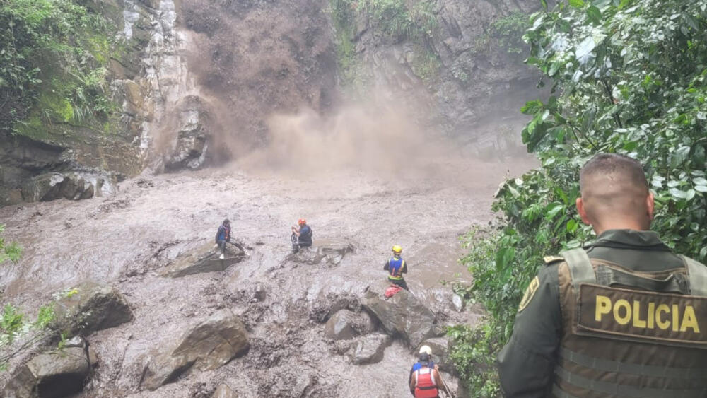 Sigue la emergencia por fuertes lluvias en Cundinamarca Debido a las fuertes lluvias que se han presentado durante las últimas horas en Cundinamarca, las autoridades confirmaron que dos personas perdieron la vida.