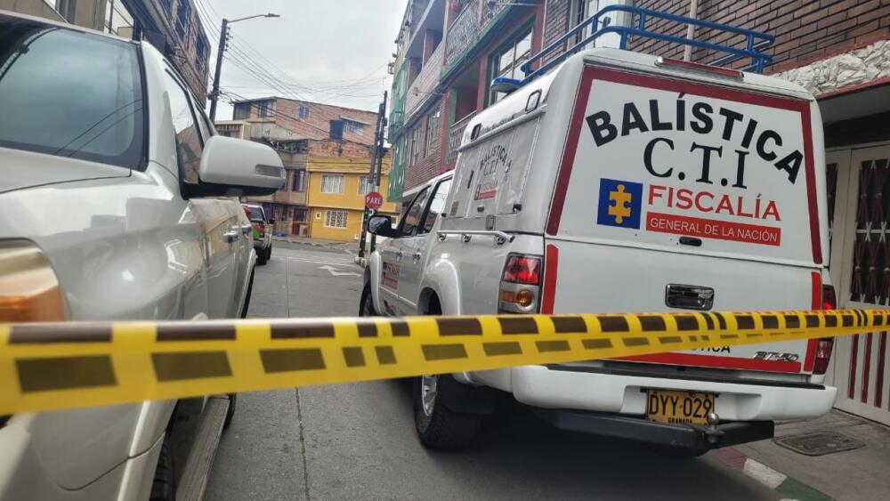 Nuevos detalles de la masacre en Fontibón 1 Nuevos detalles de la masacre en Fontibón En la mañana del sábado 1 de abril, ocurrió un terrible crimen en la localidad de Fontibón. Un hombre de nacionalidad venezolana asesinó a los dueños de la casa donde vivía solo porque le cobraron el arriendo.