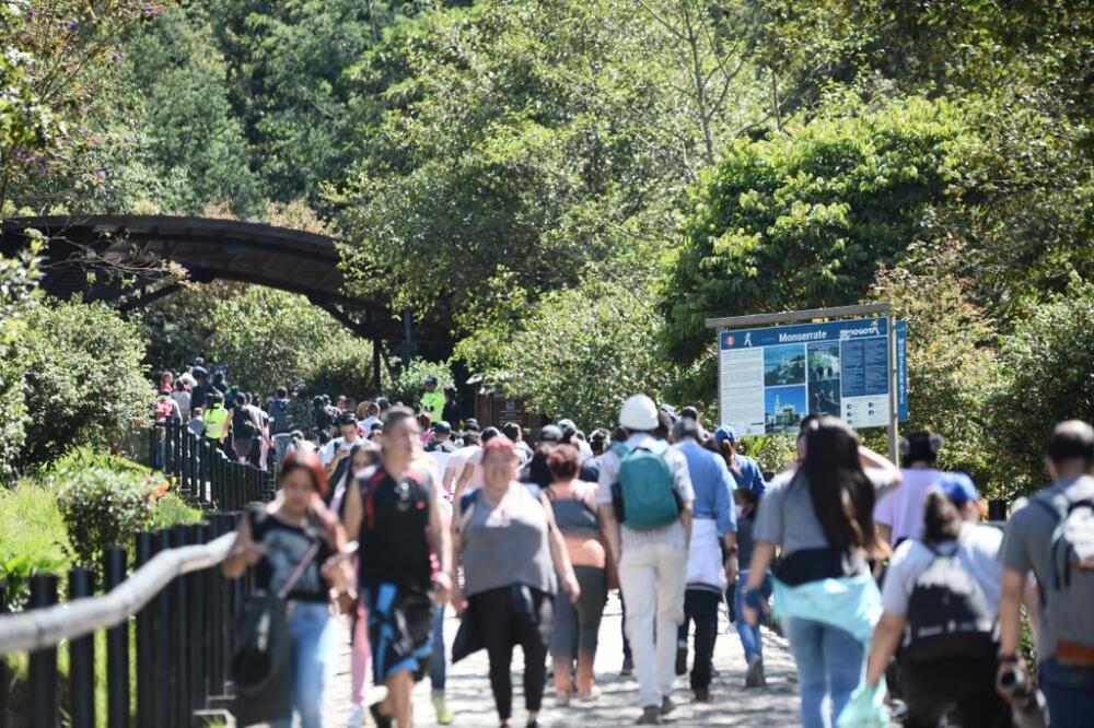 Planes gratuitos en Bogotá para esta Semana Santa Si usted es de las personas que no salieron de viaje en esta Semana Santa pero no quiere quedarse en la casa durante esta época, le dejamos algunos de los planes que se van a realizar en la ciudad y lo mejor de todo es que son como nos gusta: ¡Gratis!
