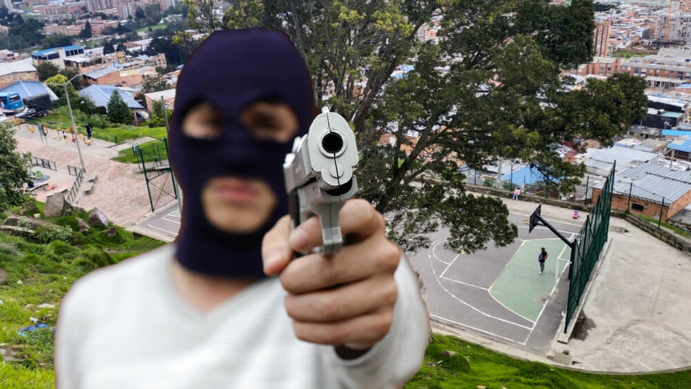 Ataque a bala en Mirador del Norte de Usaquén Las autoridades investigan el caso que dejó a una joven de 30 herida luego de ser impactada de bala en una cancha del barrio Mirador del Norte, en Usaquén.