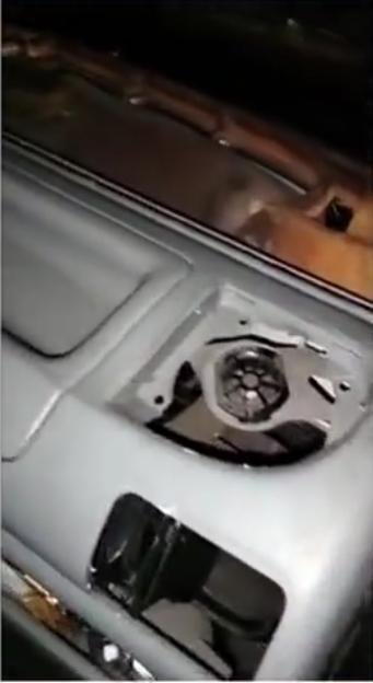 ¡Cómo les rinde! Desvalijaron un carro en menos de diez minutos por Teusaquillo Tres delincuentes desvalijaron un carro en cuestión de minutos, en hechos que ocurrieron en el barrio La Esmeralda, en Teusaquillo.