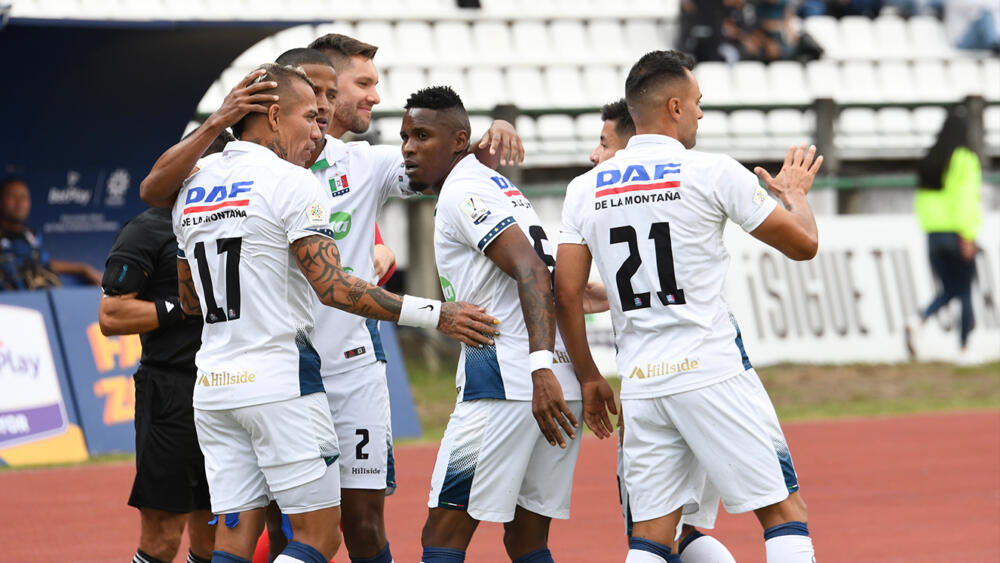 ¡Escándalo! Tres jugadores del Once Caldas fueron capturados por extorsión Tres jugadores del Once Caldas deberán responder por el delito de extorsión luego de que autoridades en Manizales lograron la captura en flagrancia de los tres sujetos.