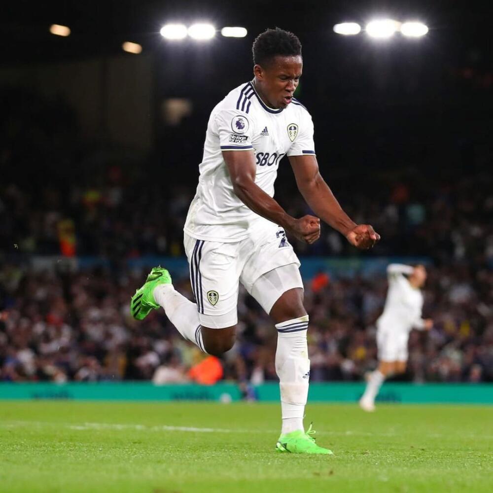 ¡Preocupa su situación! Luis Sinisterra marcó gol con el Leeds United pero se volvió a lesionar 1 ¡Preocupa su situación! Luis Sinisterra marcó gol con el Leeds United pero se volvió a lesionar Luis Sinisterra marcó el gol del empate de su equipo, el Leeds United, ante el Leicester United, pero minutos después el colombiano salió lesionado.