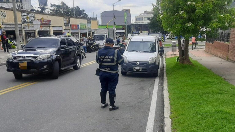 Pille las restricciones de pico y placa para este lunes
