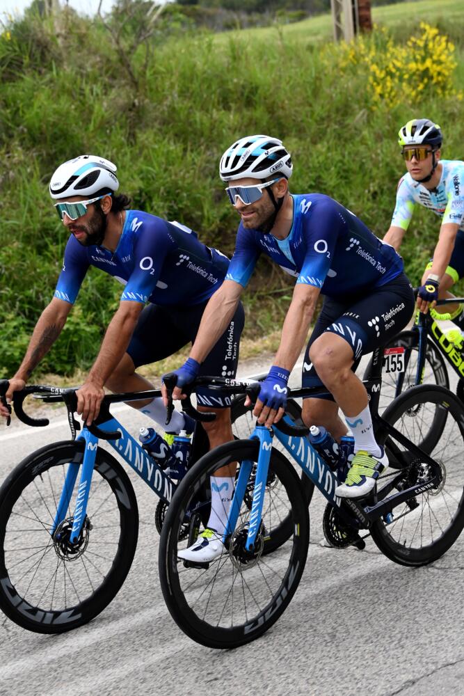 Así le fue a los colombianos en la tercera etapa del Giro de Italia 2 Así le fue a los colombianos en la tercera etapa del Giro de Italia De los cuatro ciclistas colombianos que participan en el Giro de Italia, el mejor hasta el momento es el antioqueño Rigoberto Urán.