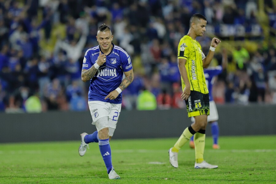 Millonarios le ganó a Alianza Petrolera y sigue al mando de la Liga Millonarios se puso al día en la Liga y venció 3-1 a Alianza Petrolera, en El Campín. Así defendió el equipo de Alberto Gamero su liderato.