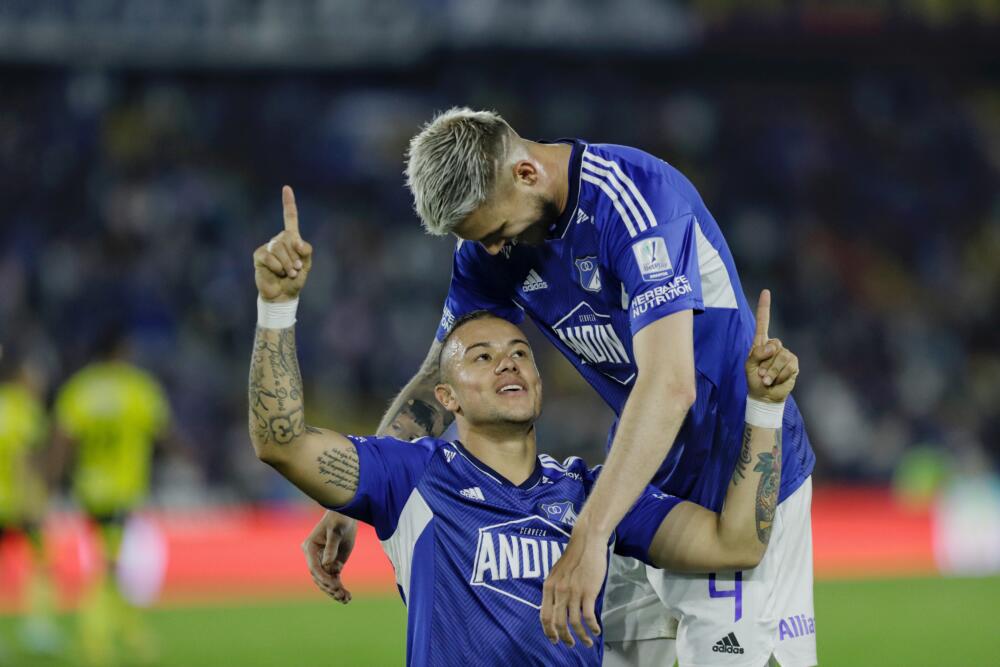 Millonarios le ganó a Alianza Petrolera y sigue al mando de la Liga Millonarios se puso al día en la Liga y venció 3-1 a Alianza Petrolera, en El Campín. Así defendió el equipo de Alberto Gamero su liderato.
