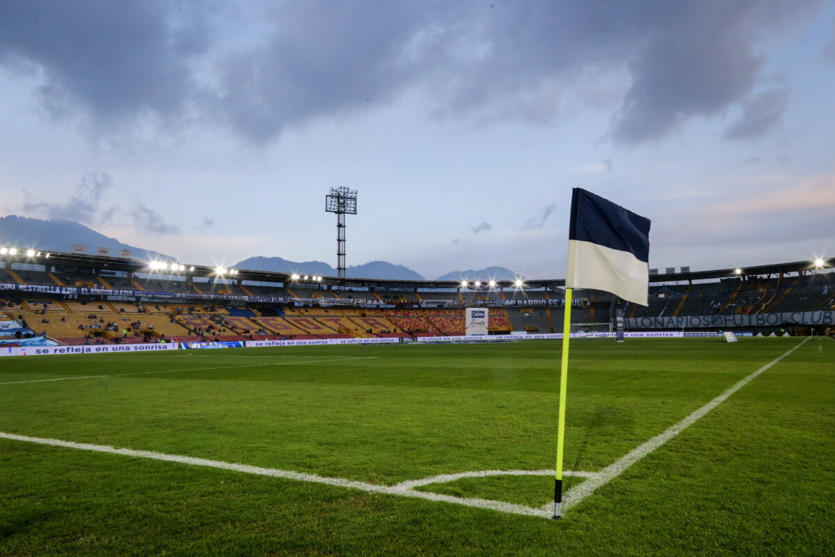 Cerrarán El Campín debido a los daños en la cancha por las lluvias