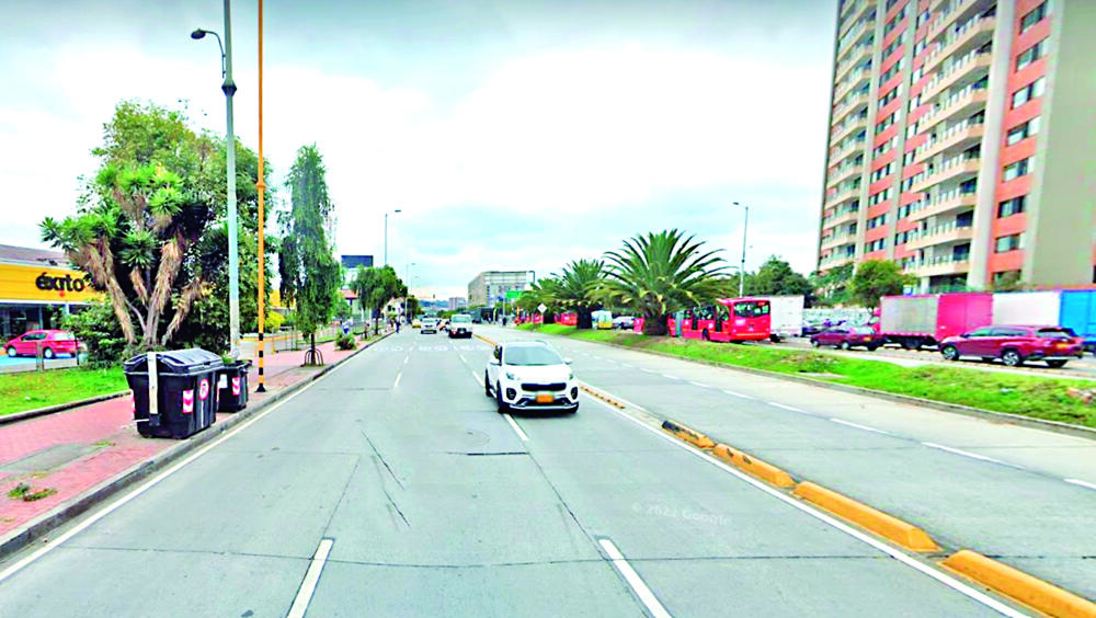 Drama por la muerte de Estiben en Suba Han pasado 5 meses desde la muerte del joven Juan Estiben Rojas Melo (21 años), un pelado que tristemente falleció tras las complicaciones de salud producto de una caída de un articulado de TransMilenio. La familia de Estiben pide que se esclarezca lo sucedido y que este caso no quede en la impunidad.