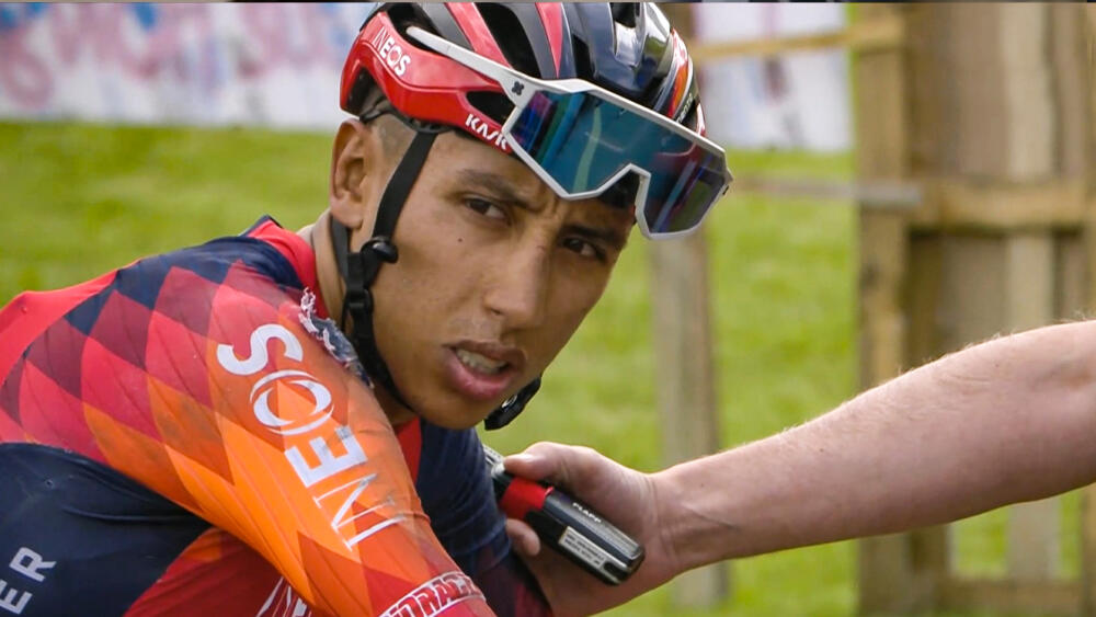 EN VIDEO: ¡Se cayó Egan Bernal en el Tour de Hungría! 4 EN VIDEO: ¡Se cayó Egan Bernal en el Tour de Hungría! Egan Bernal sufrió una dura caída en la primera etapa del Tour de Hungría. Le contamos detalles.