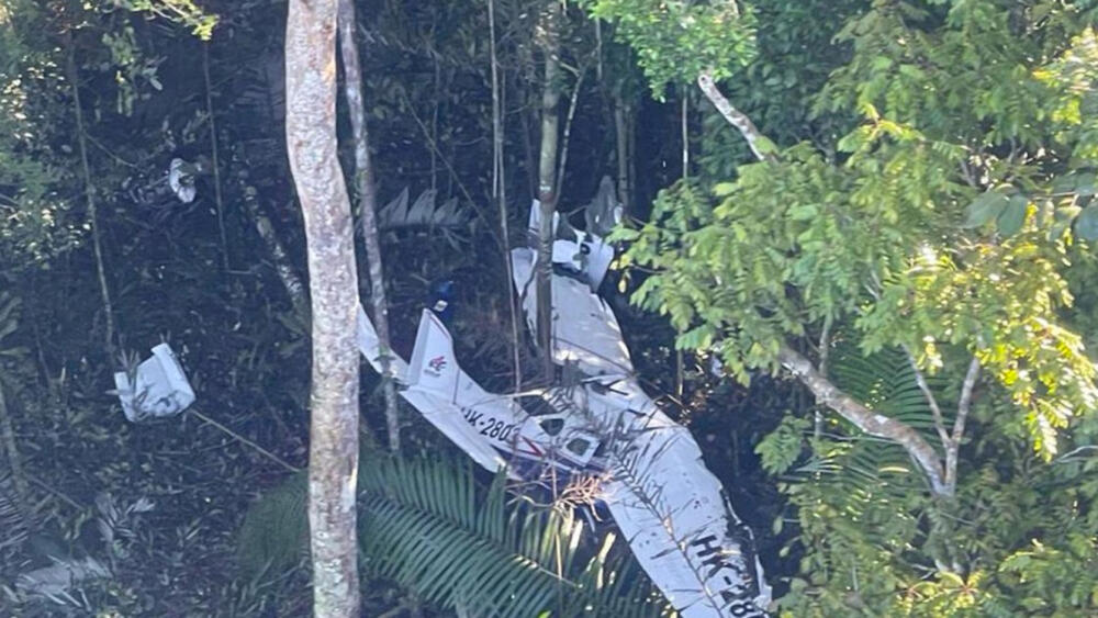 El Cabildo indígena de Mitú confirmó el hallazgo de los cuatro niños perdidos en Caquetá A través de una transmisión en vivo de la emisora Ondas Opiac, el cabildo confirmó que los indígenas de esa zona encontraron a los niños.