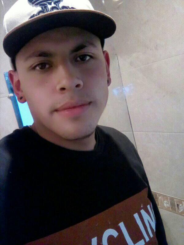 Piden justicia por el homicidio de Nixón en San Cristóbal Los familiares de Nixón Jair Alarcón le contaron a Q'HUBO los detalles del homicidio del joven, ocurrido en el barrio Quindío, de San Cristóbal, y ante la mirada de su esposa e hija.