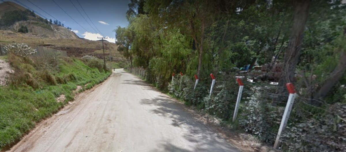 En Soacha: hallaron cuerpo en un terreno baldío El cuerpo del hombre fue hallado por el sector de las ladrilleras de Santa Fe, en el municipio de Soacha.