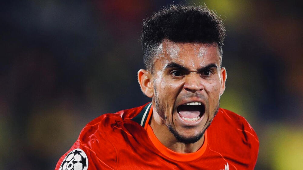 Hinchas de Liverpool le escribieron canción a Luis Díaz El regreso de Luis Díaz a las canchas ha sido motivo de celebración para los hinchas del Liverpool quienes extrañaban verlo jugar desde que se lesionó el pasado mes de octubre de 2022. Luego de unos meses de recuperación y preparación física 'Luchito' llegó con todo para no decepcionar a los fanáticos de 'Los reds'. 