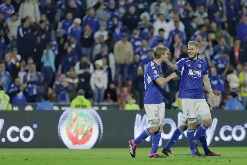 Millonarios defenderá su primer lugar en la tabla contra el Boyacá Chicó En la tarde de hoy en el estadio de La Independencia en Tunja, Millonarios se enfrentará de visitante al Boyacá Chicó a las 6:20 p.m. en la fecha 19 del fútbol profesional colombiano. Los locales intentarán sumar puntos para poder consolidar su clasificación a los cuadrangulares finales, por otro lado, 'Millos' espera ratificar su puesto como líder de la tabla.