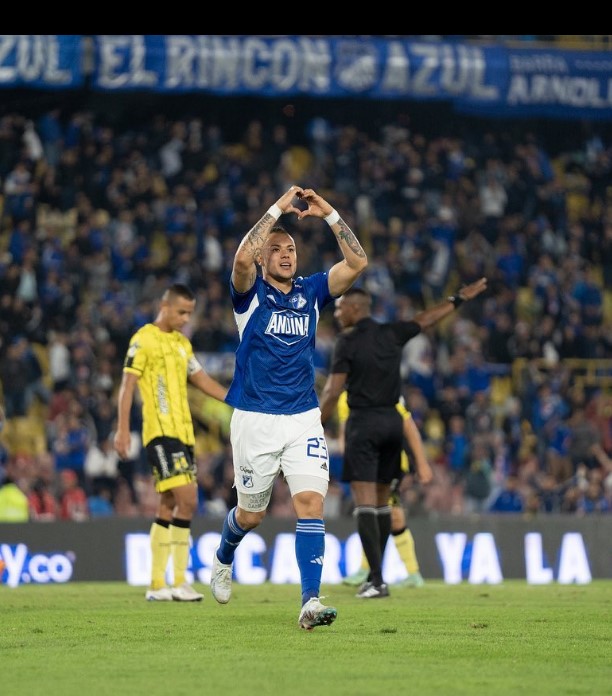 La historia de Miguel Ángel, el joven al que Millonarios le cumplió su sueño antes de morir 1 La historia de Miguel Ángel, el joven al que Millonarios le cumplió su sueño antes de morir Miguel Ángel Berrio logró cumplir su mayor sueño antes de morir: conocer a los jugadores de Millonarios, equipo del cual era hincha.