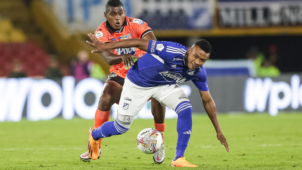 Millonarios salvó un punto al final ante Envigado y empató 1 a 1 Millonarios empató 1-1 en el último minuto y rescató un punto en El Campín.