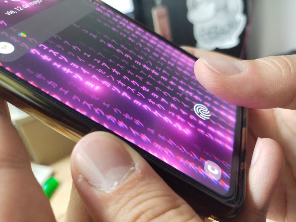 Qué hacer si su celular no lee su huella 1 Qué hacer si su celular no lee su huella Por más que existan y sigan saliendo maneras de acceder o desbloquear nuestro teléfono, la huella dactilar siempre será una primera opción en este aspecto.