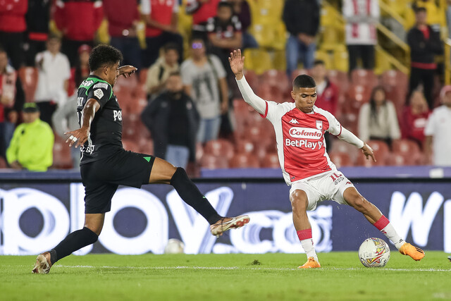 ¡No va más! Hárold Rivera dejó de ser técnico de Santa Fe, tras caer con Nacional 2 ¡No va más! Hárold Rivera dejó de ser técnico de Santa Fe, tras caer con Nacional El presidente del club, Eduardo Méndez, confirmó la salida de Hárold Rivera de la dirección técnica de Santa Fe, tras la derrota contra Nacional.