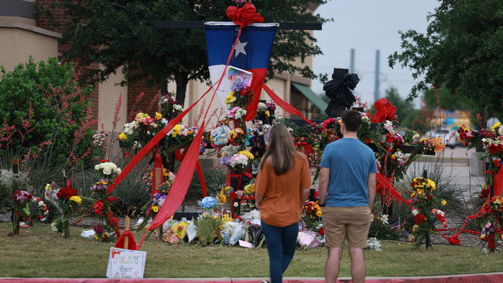 Tragedia en Texas: 8 personas murieron arrolladas frente a centro de migrantes Un hombre fue capturado luego de arrollar a varios migrantes que se encontraban en un centro que atiende a esta población en Brownsville, Texas. La mayoría de víctimas de la tragedia eran ciudadanos venezolanos.