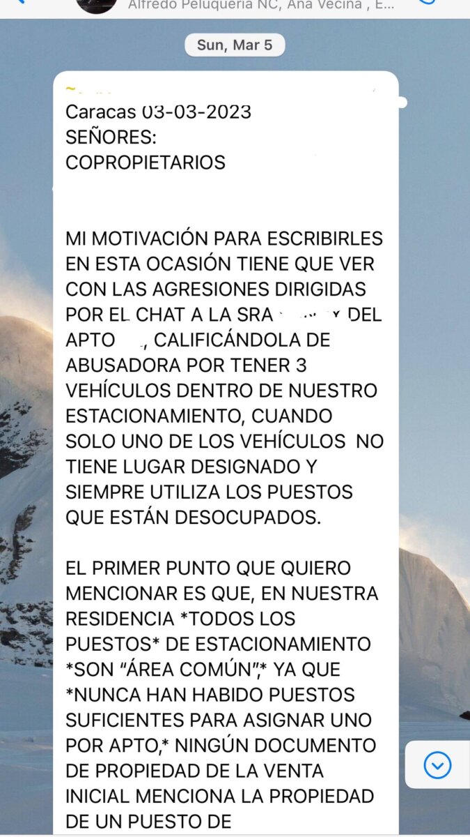 Una mujer demandó a su vecino porque envió un sticker de Pablo Escobar 1 Una mujer demandó a su vecino porque envió un sticker de Pablo Escobar En Caracas, Venezuela, una mujer demandó a su vecino luego de que este usará un sticker de Pablo Escobar en una conversación de WhatsApp, en el grupo de los vecinos. La mujer tomó esto como una amenaza y emprendió acciones legales.