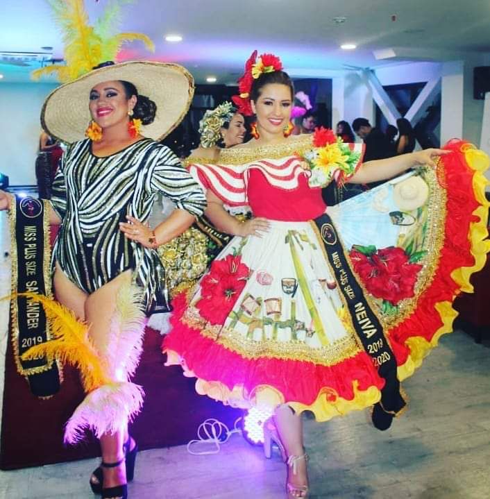 La belleza también está en las mujeres de talla grande 1 La belleza también está en las mujeres de talla grande El primer certamen que celebra la belleza en la diversidad de cuerpos.