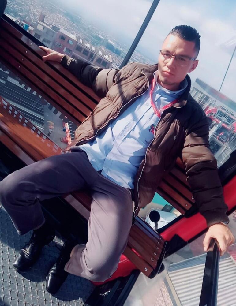 Murió Cristian Camilo Rincón, el asesino de Érika Aponte en Unicentro 1 Murió Cristian Camilo Rincón, el asesino de Érika Aponte en Unicentro Cristian Camilo Rincón falleció luego de asesinar a su expareja en Unicentro.