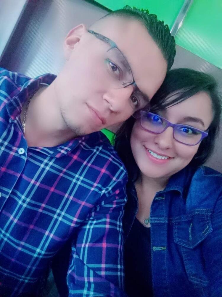 Érika Aponte alertó que su vida corría peligro 1 Érika Aponte alertó que su vida corría peligro Érika llamó tres días antes a la 'Línea de Vida' y manifestó que estaba siendo víctima de violencia por parte de su expareja.