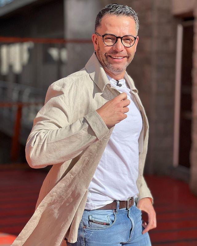 Iván Lalinde reveló detalles de su orientación sexual El presentador colombiano, Iván Lalinde, dejó a más de uno con la boca abierta tras revelar detalles sobre su vida personal.