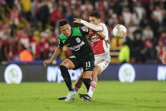 Santa Fe perdió con la suplencia de Nacional y quedó en riesgo en la Liga 2 Santa Fe perdió con la suplencia de Nacional y quedó en riesgo en la Liga Santa Fe no hizo respetar su localía y cayó 2-0 contra Atlético Nacional, en duelo aplazado de la fecha 13 de la Liga. Peligra su paso a los cuadrangulares.