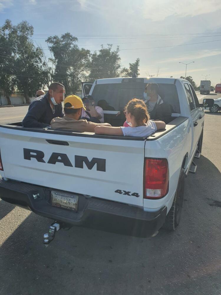 Rescatan a los 10 migrantes colombianos secuestrados en México Los 10 migrantes fueron secuestrados cuando pretendían cruzar la frontera de México con Estados Unidos.