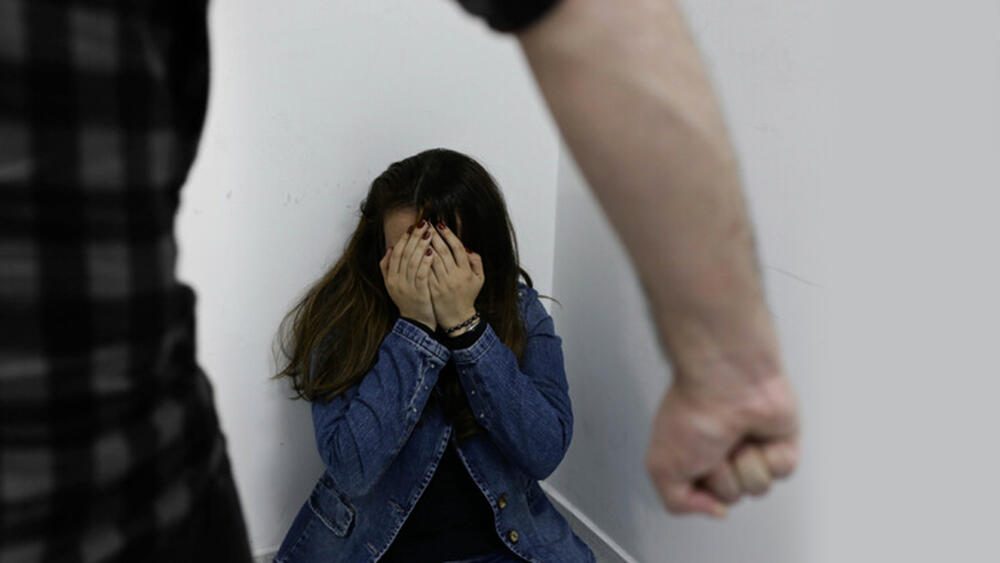Su expareja la amenazó con matarla 1 Su expareja la amenazó con matarla Una mujer de 28 años, vive una pesadilla por cuenta de las amenazas de muerte que le está haciendo su expareja, a quien ya denunció ante las autoridades. Le contamos la historia.