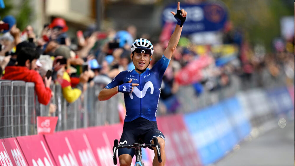 EN VIDEO: ¡Einer Rubio, monumental! Así ganó la etapa 13 del Giro de Italia 7 EN VIDEO: ¡Einer Rubio, monumental! Así ganó la etapa 13 del Giro de Italia El ciclista colombiano Einer Rubio ganó la etapa 13 del Giro de Italia. Le contamos cómo logró su gesta.
