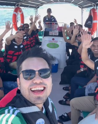 ¡El jefe soñado! Se llevó a sus 60 empleados de vacaciones 1 ¡El jefe soñado! Se llevó a sus 60 empleados de vacaciones En total 60 personas disfrutaron durante 5 días de sus vacaciones, sin aportar un solo peso.