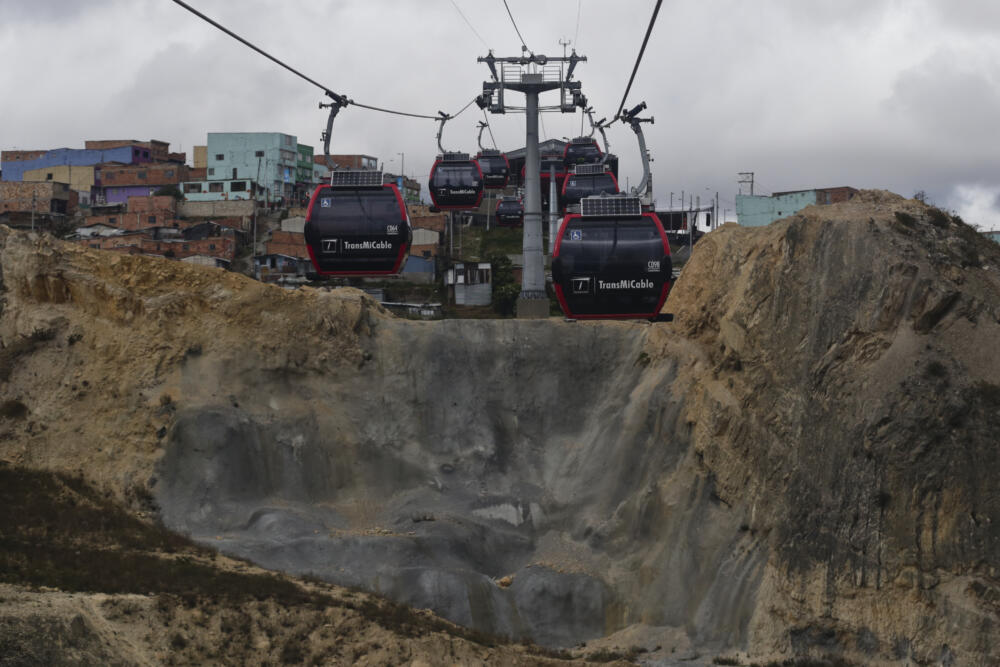 ¡Mucha atención! Cerrarán temporalmente el TransMiCable por obras de mantenimiento La empresa de TransMilenio anunció que a partir del próximo 10 y hasta el 28 de junio se suspenderá el servicio de Transmicable en Ciudad Bolívar por trabajos de mantenimiento preventivo en el sistema electromecánico de este servicio de transporte que ya cumple más de cuatro años de funcionamiento.