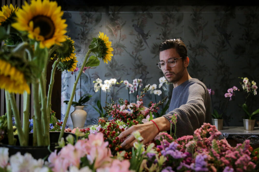 ¿Sabes cuáles son la flores que más le gustan a las mamás que les regalen en su día? 1 ¿Sabes cuáles son la flores que más le gustan a las mamás que les regalen en su día? Las flores colombianas siempre han sido el regalo perfecto para el Día de la Madre y las rosas ya no son las únicas que se venden ese día.