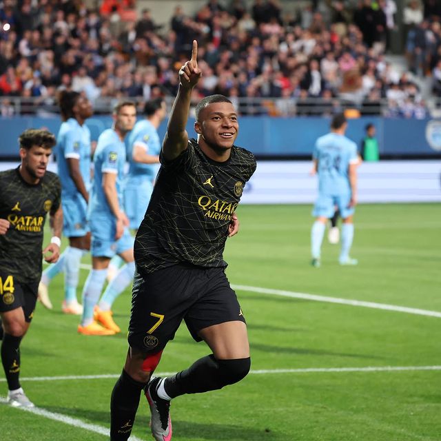 ¿En qué terminará el novelón de Mbappé tras anunciar que no renovará con el PSG? 1 ¿En qué terminará el novelón de Mbappé tras anunciar que no renovará con el PSG? Tras el anuncio de que no renovará contrato con el PSG, Kylian Mbappé es tendencia luego de que se conoció su decisión, la cual podría desembocar en su salida del club parisino durante este mercado de pases.