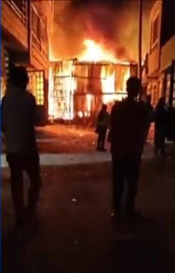 Bodegas de reciclaje se quemaron en Bosa Varias bodegas de reciclaje fueron consumidas por el fuego en el sector de Bosa San Bernardino.