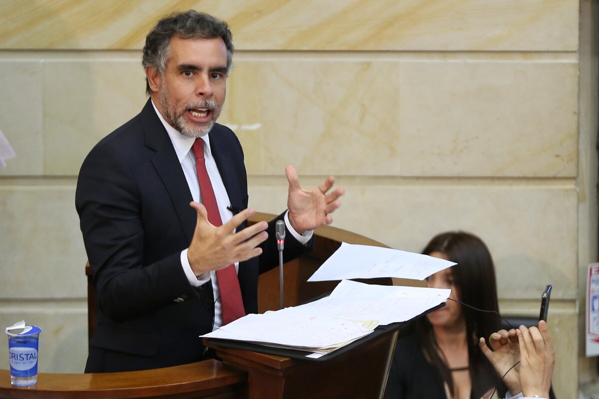 Citaron a Benedetti para declarar en caso contra Nicolás Petro