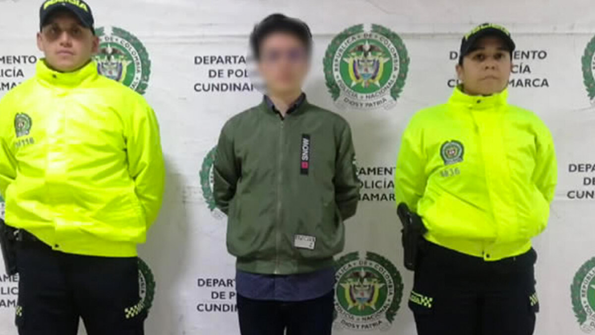 Capturan a presunto abusador de una niña de 6 años en Soacha 6 Capturan a presunto abusador de una niña de 6 años en Soacha El hombre abusaba de su sobrina de 6 años en Soacha.