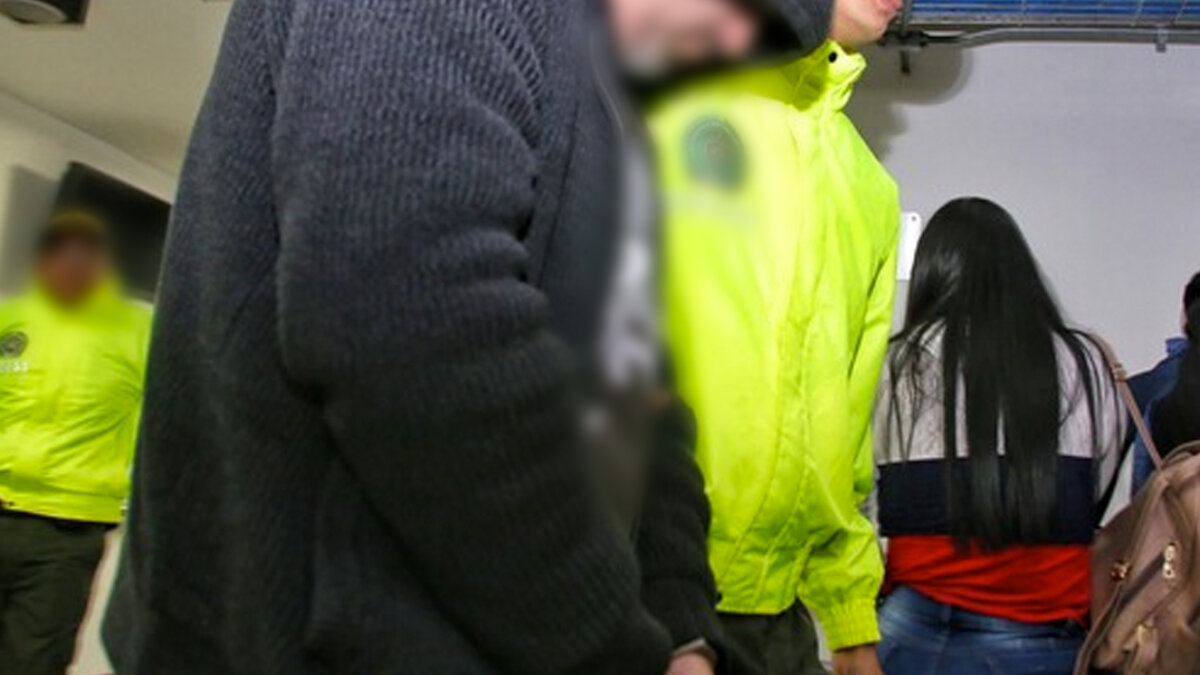 Capturan a presunto abusador de una niña de 6 años en Soacha 1 Capturan a presunto abusador de una niña de 6 años en Soacha El hombre abusaba de su sobrina de 6 años en Soacha.