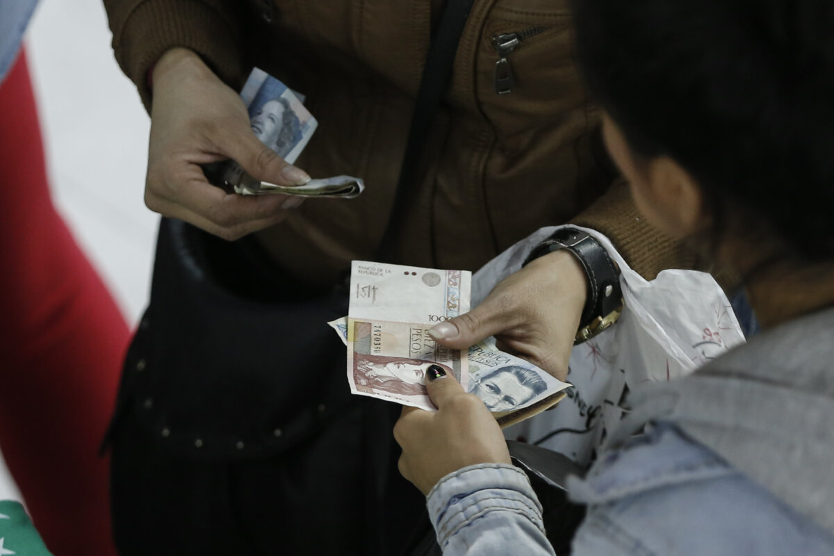 Así puede comprar celulares de segunda a lo legal Se ha hecho cada vez más popular la compra de artículos de segunda a través de aplicaciones, en especial en este momento que el país atraviesa por dificultades económicas y no hay plata para el estrene; eso sí, sin perder de foco que debe hacerse de forma segura y legal. 