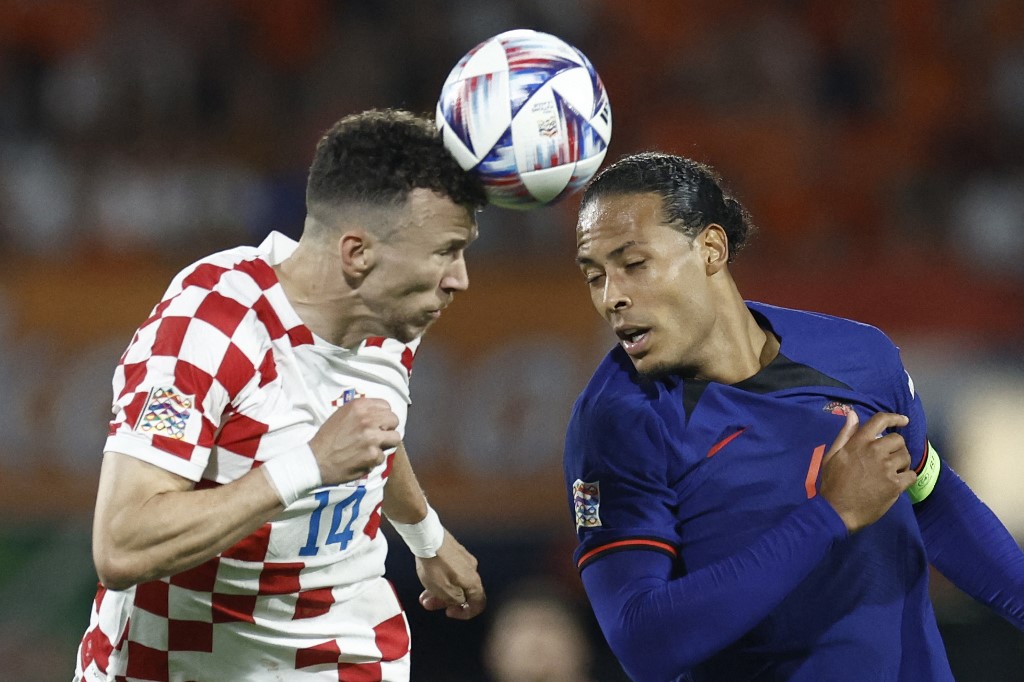 Croacia superó a Países Bajos 4 a 2 y jugará la final de la Liga de las Naciones 1 Croacia superó a Países Bajos 4 a 2 y jugará la final de la Liga de las Naciones Croacia venció a Países Bajos en la primera semifinal de la Liga de las Naciones, que se disputa en suelo neerlandés y ahora espera por España o Italia, que definirán al segundo finalista.